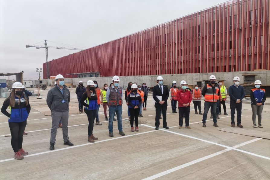 Autoridades inspeccionas obras del nuevo Hospital de Alto Hospicio que presenta un 89% de avance