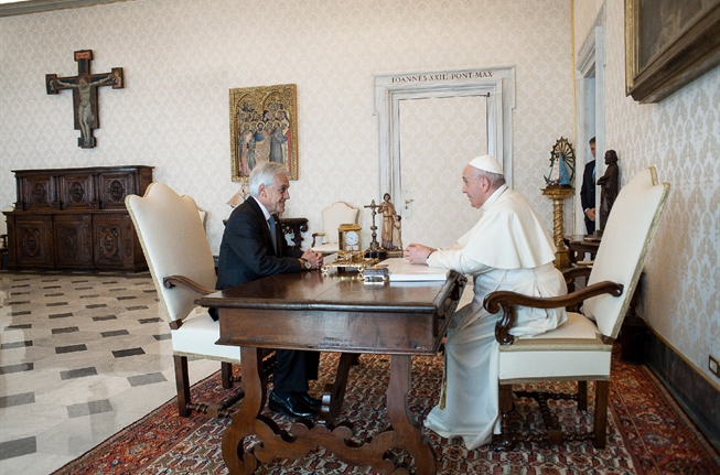Presidente Piñera sostiene audiencia con el Papa Francisco: “Hay que alimentar el cuerpo, pero también hay que alimentar el alma”