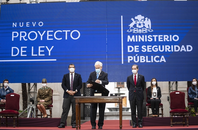 Presidente Piñera firma proyecto de ley que crea el Ministerio de Seguridad Pública: “Este Sistema debe poner a las personas, sus libertades y sus derechos, en el centro de sus prioridades”