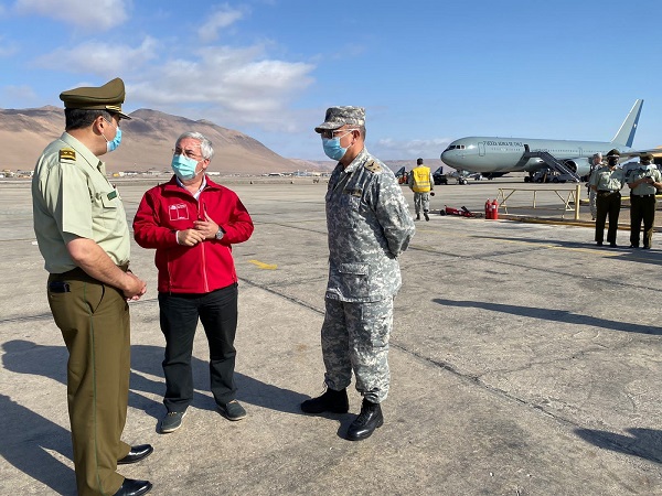 En vuelo Fach llegó a Iquique campamento móvil para ser instalado en Colchane