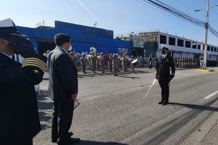 Estudiantes de Alto Hospicio rindieron homenaje a las Glorias Navales