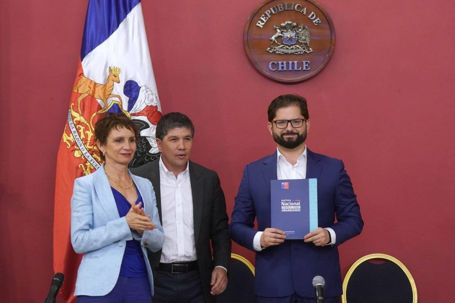 Presidente Gabriel Boric recibió la primera Política Nacional contra el Crimen Organizado