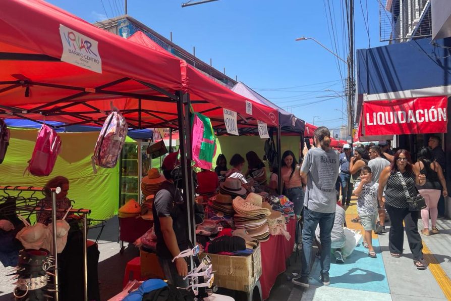 “Vive Vivar”: Mesa de Recuperación de Espacios Públicos concretó exitosa actividad en el centro de Iquique