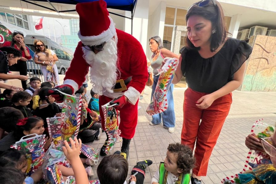 Saludo navideño del jardín infantil Emmanuelito