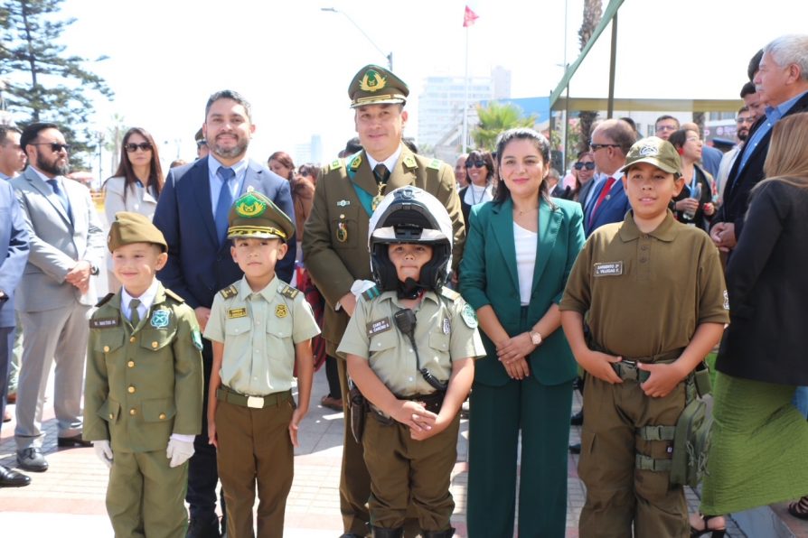 En Iquique Carabineros celebró su 98° aniversario con la comunidad