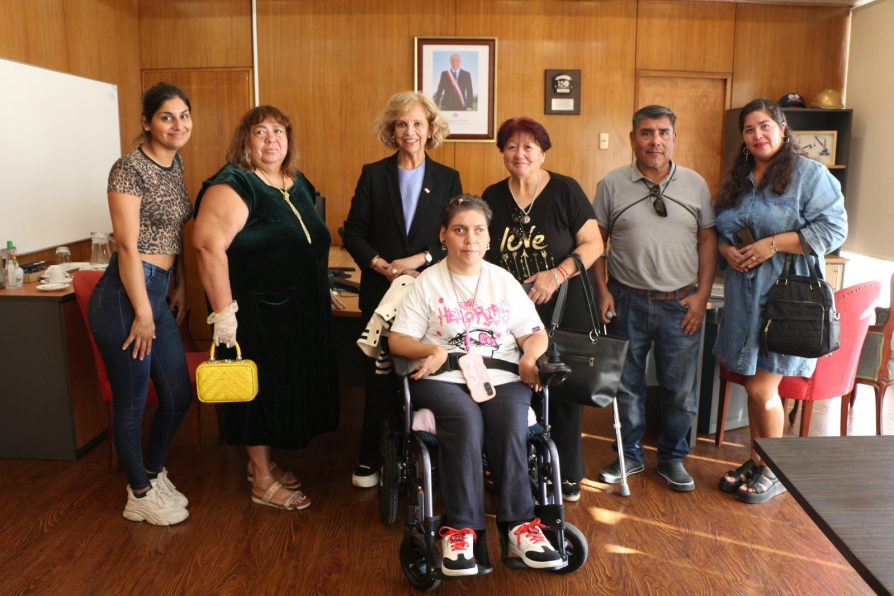 Delegada presidencial entregó ayudas sociales del programa Orasmi