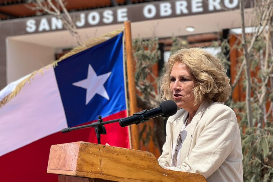 Delegada presidencial en reinauguración de sede social San José Obrero en Pozo Almonte