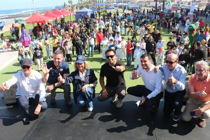 DELEGADA PRESIDENCIAL ADRIANA TAPIA ENCABEZA MULTITUDINARIO ENCUENTRO POR EL DÍA DE LA NIÑEZ CON MÁS DE 5 MIL ASISTENTES EN IQUIQUE